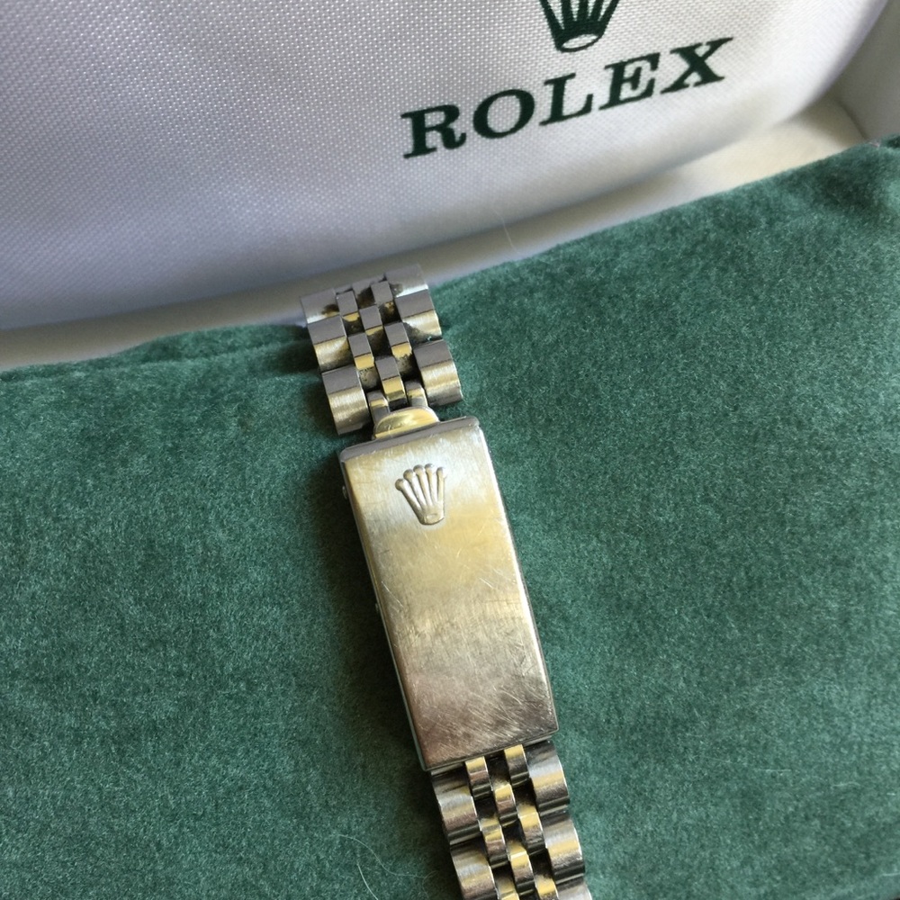 Ladies Rolex Datejust with diamond bezel & tapestry dial - Picture 3 of 6